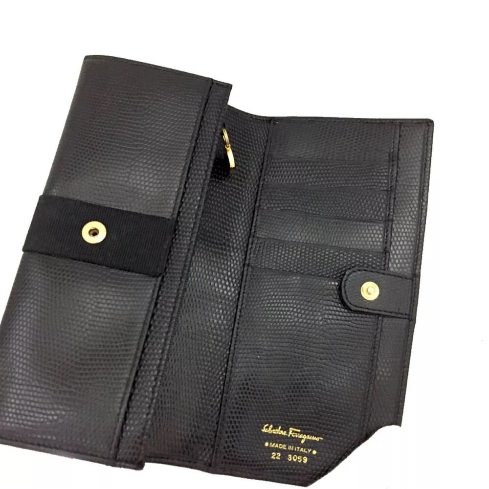 Authentic Salvatore Ferragamo Vara Black Leather Long Bifold Wallet EUC - Picture 5 of 8